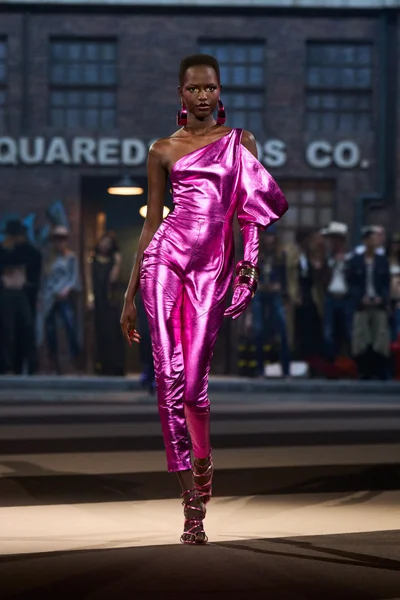 Look 46